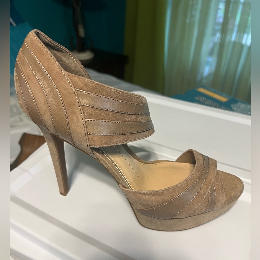Gianni Bini Tan Strappy Heels - NEW